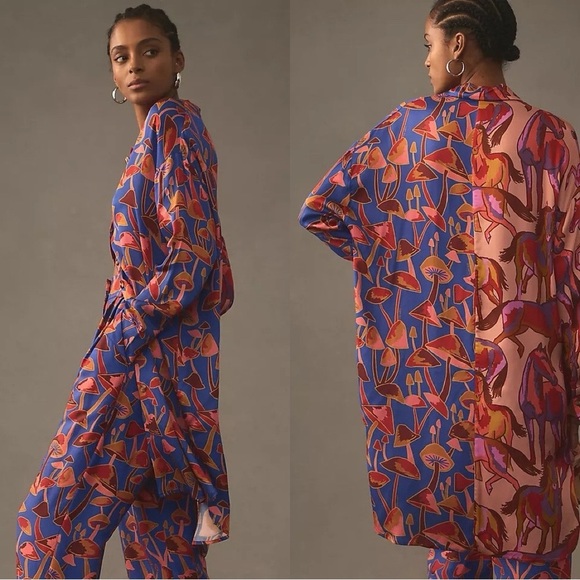 NWT FARM RIO Anthropologie Mushroom Sketch Blue Long Button Down Sz M - Picture 1 of 5